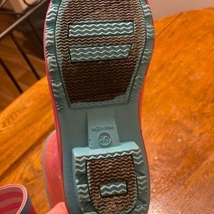 Kid’s rain boots